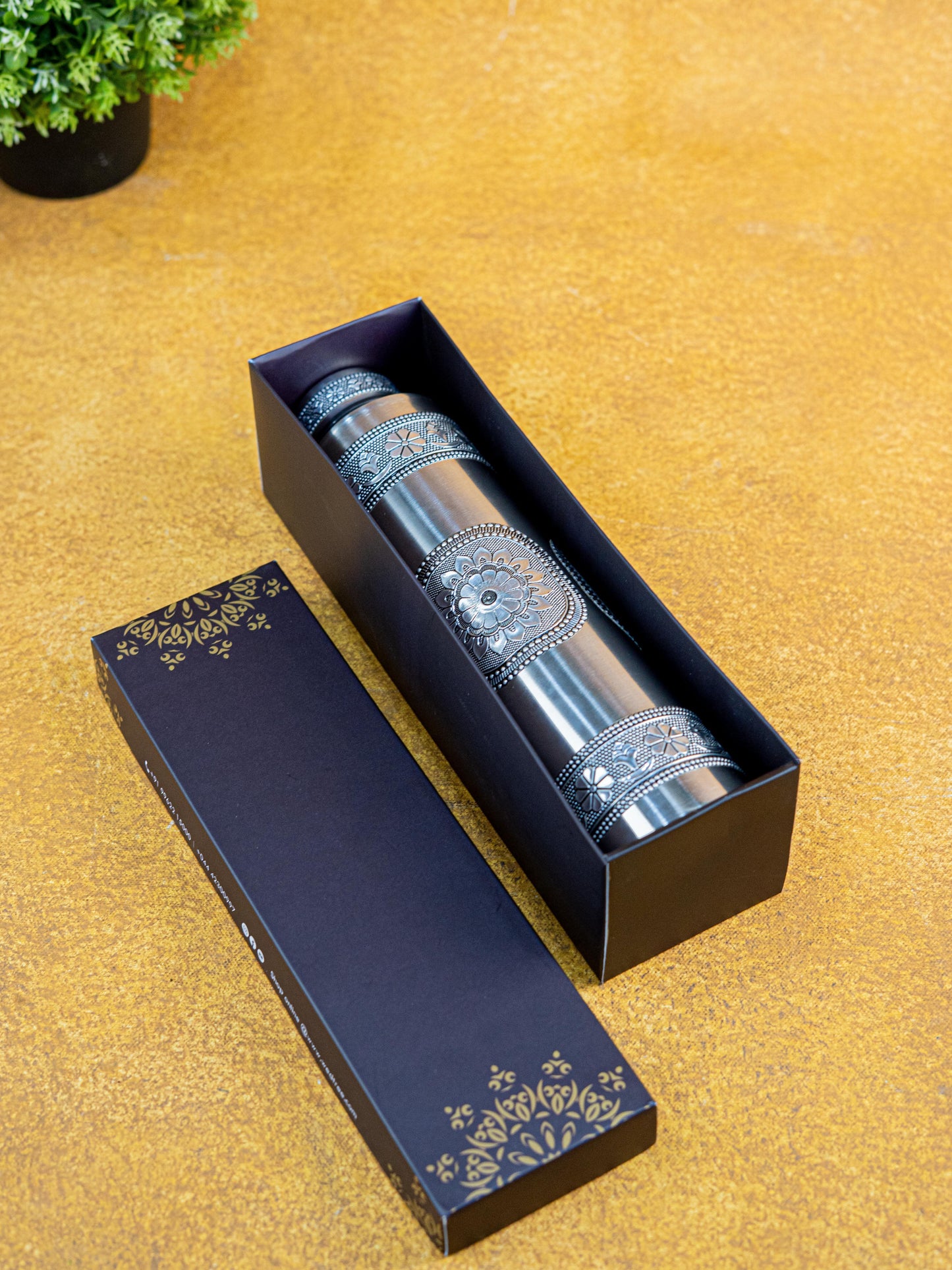Oxidized Water Bottle - 1000 ML - 10 inch - WL5511