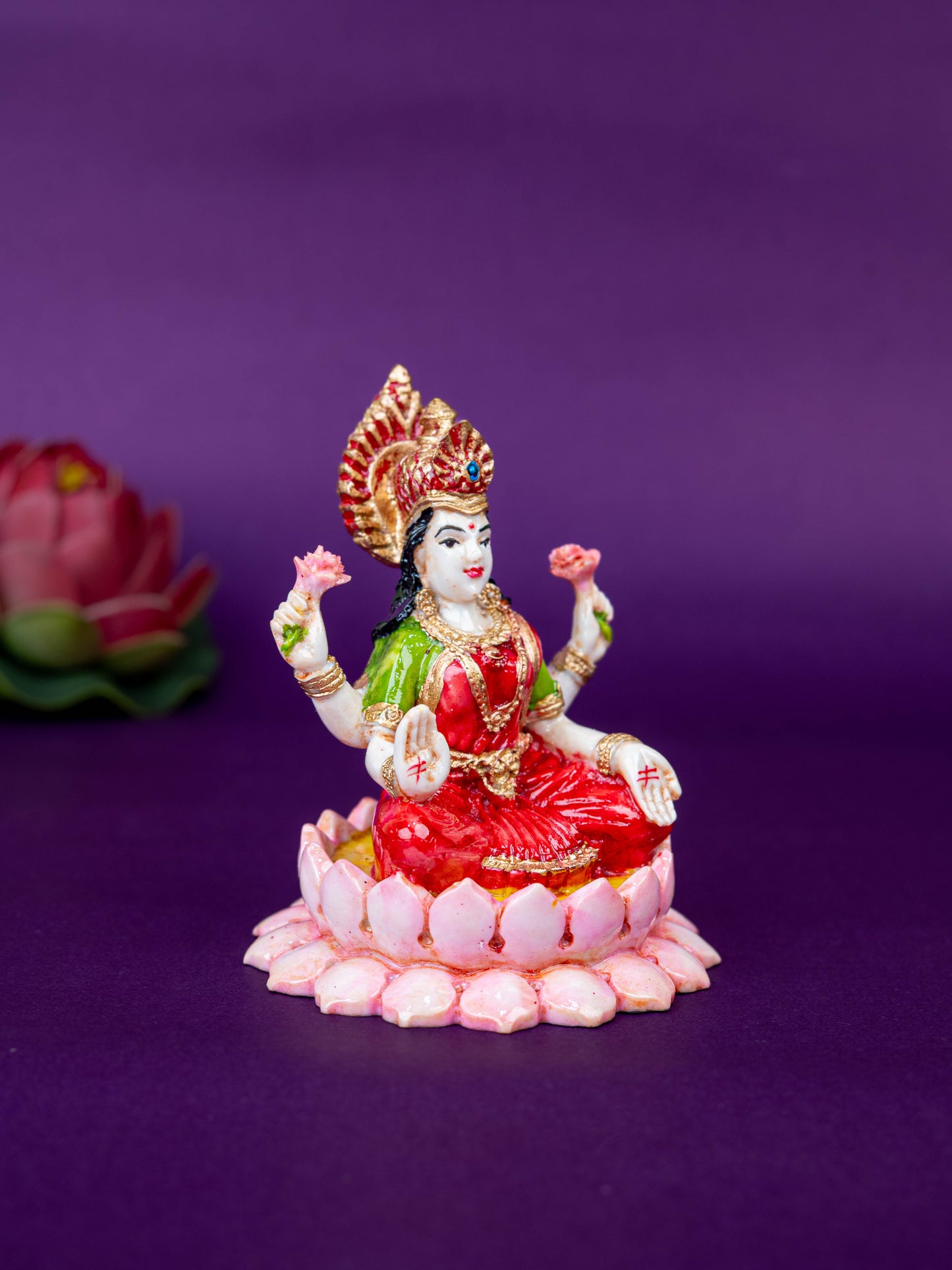 Polystone Lakshmi Idol on Lotus Base - 4 inch - WL5520