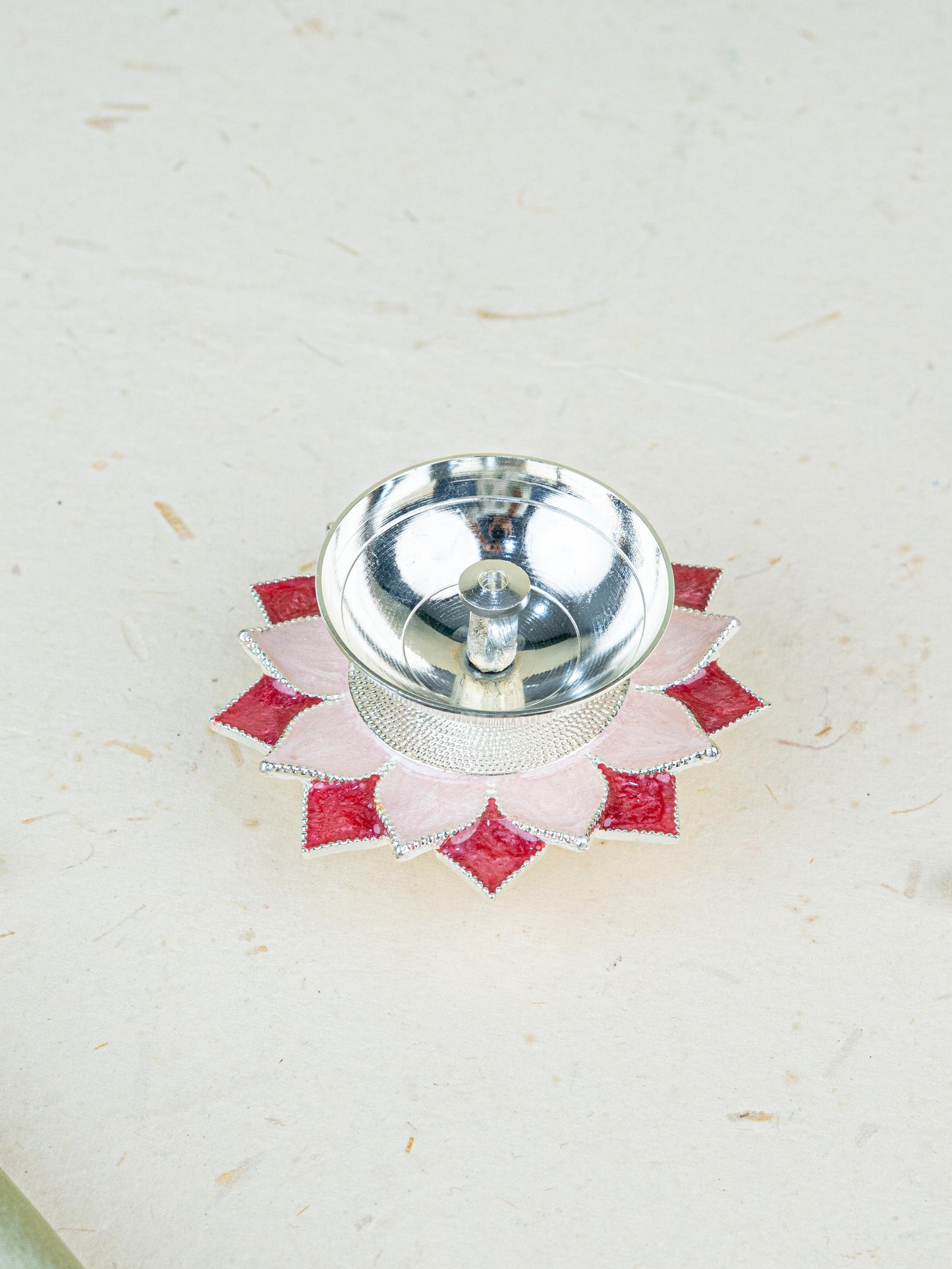 White Metal Floral Diya - Pink - WL5534-3