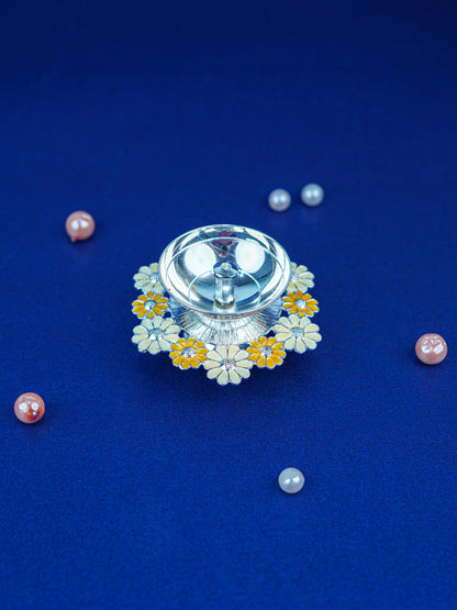 White Metal Floral Diya - Beige - WL5551-2