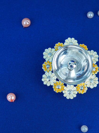 White Metal Floral Diya - Beige - WL5551-2