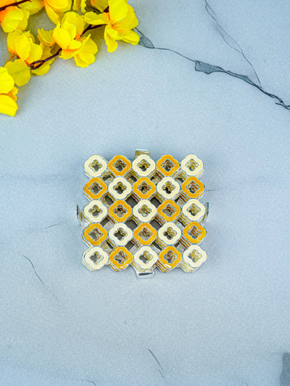 White Metal Decorative Floral Coaster Set - Beige - WL5556-2