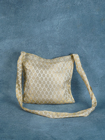 Kasi Yatra Set - Cream - WL5570