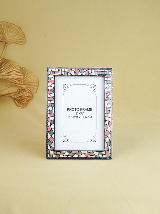 White Metal Designer Photo Frame - Pink - WL5588-1