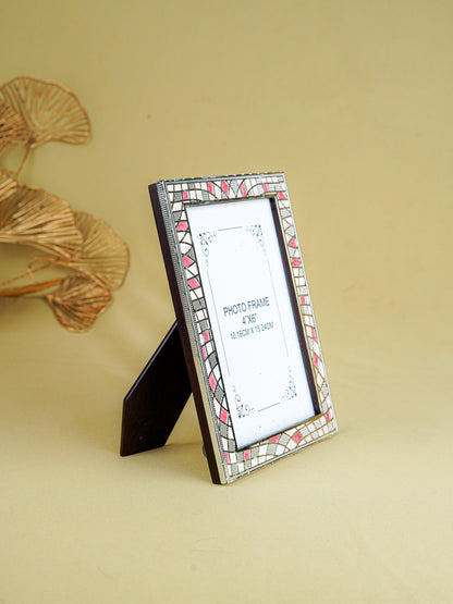 White Metal Designer Photo Frame - Pink - WL5588-1