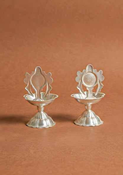 Shankh Chakra Diya - Set of 2 - WL5711