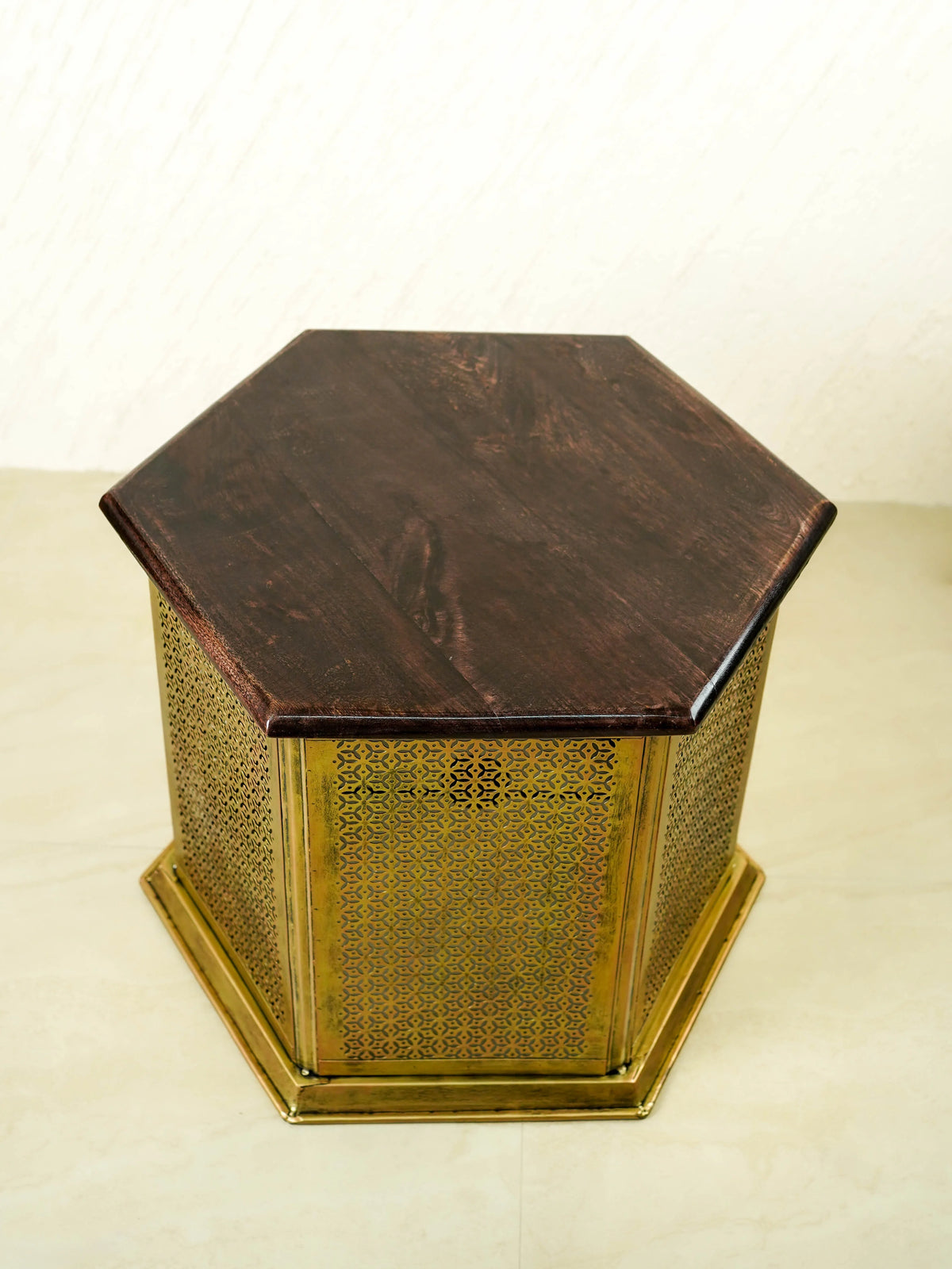 Coffee Centre Table with 4 Side Stools - Gold - WL6096