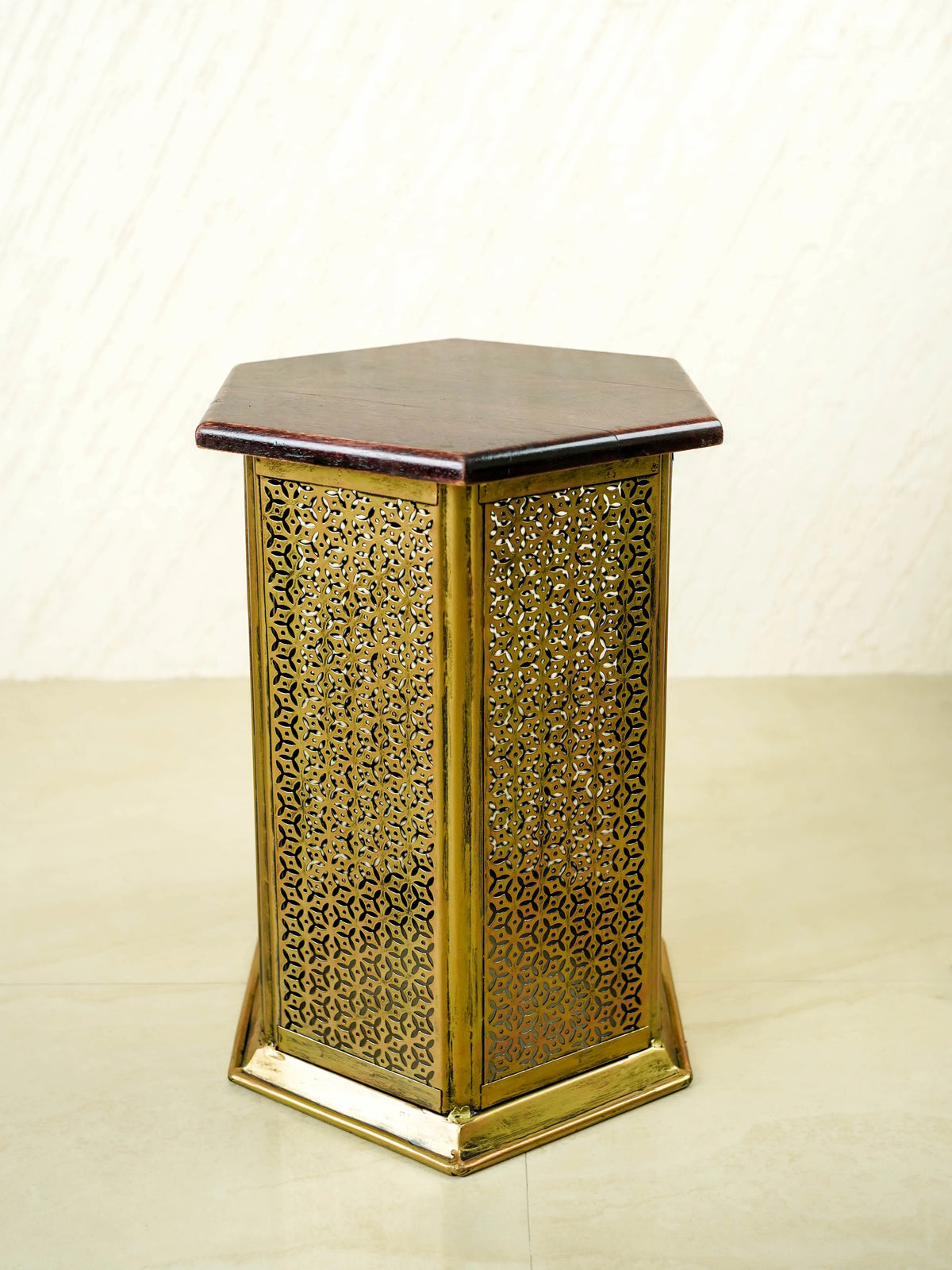 Coffee Centre Table with 4 Side Stools - Gold - WL6096