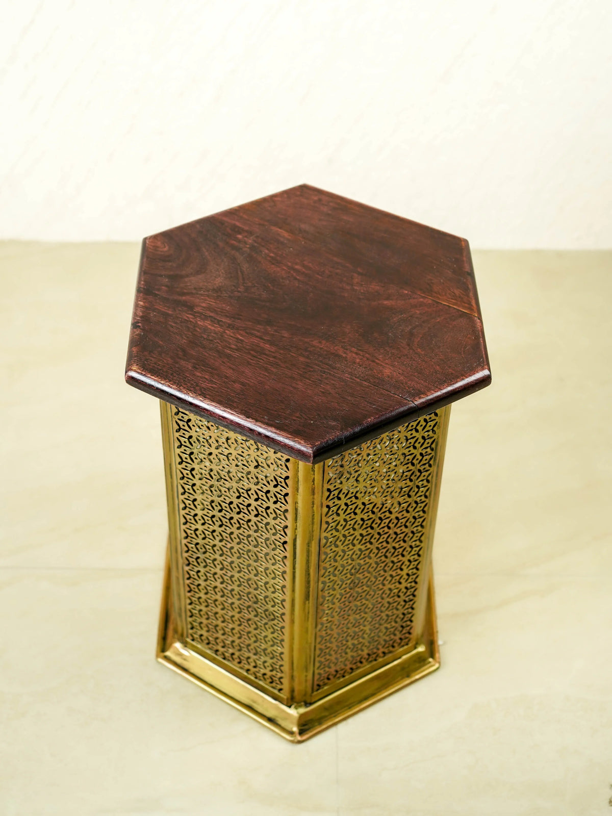 Coffee Centre Table with 4 Side Stools - Gold - WL6096