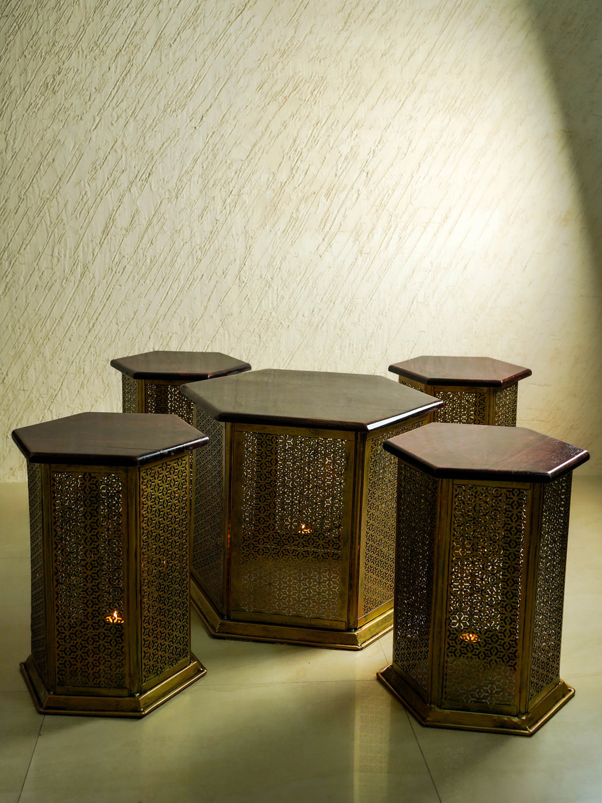 Coffee Centre Table with 4 Side Stools - Gold - WL6096