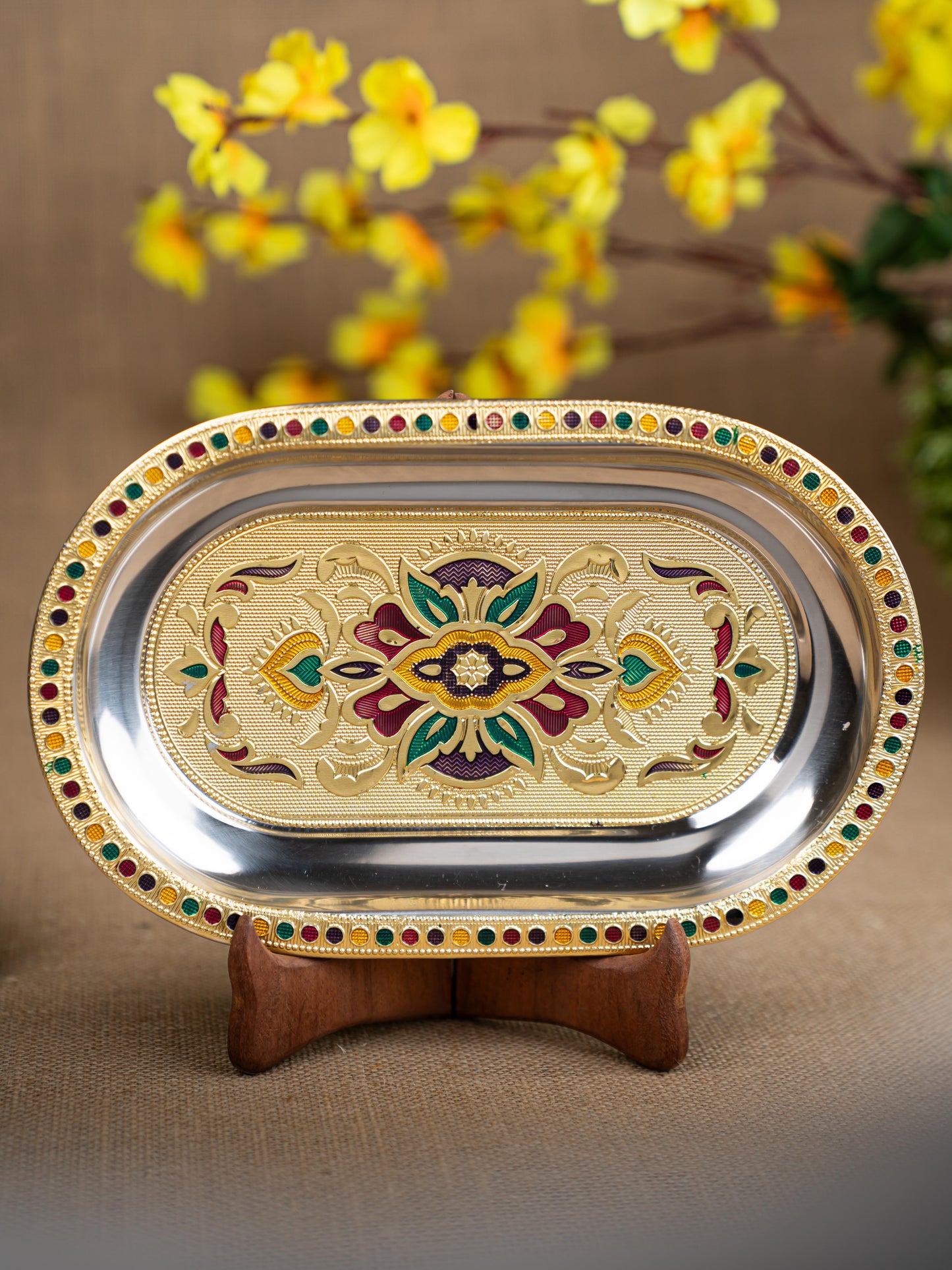 Gift Hamper - Oval Plate with Kerala Diya and Agarbathi Stand - WMH0001