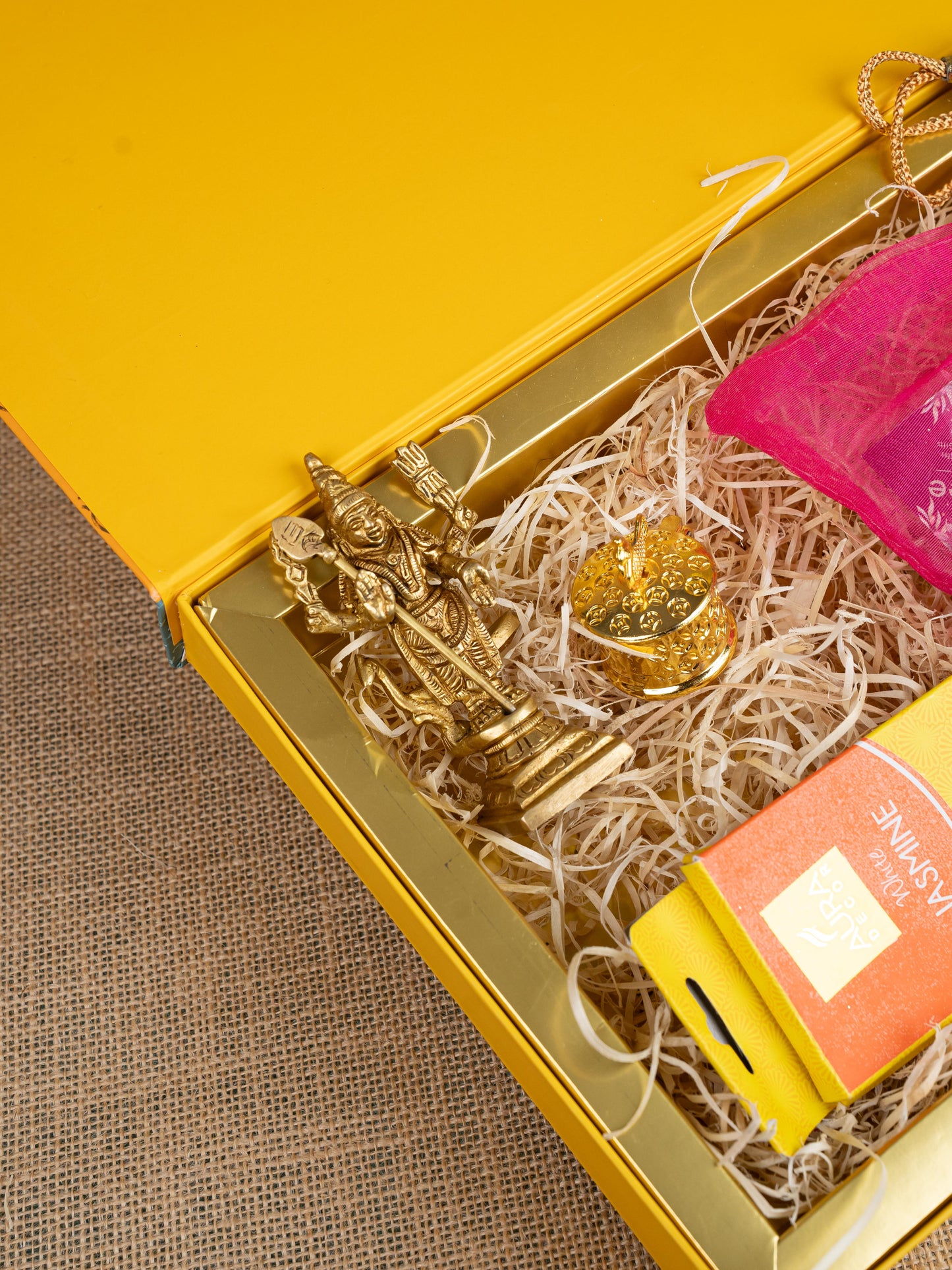 Gift Hamper - String Bag with Murugan, Incense Stick and Kumkum Holder - WMH0003