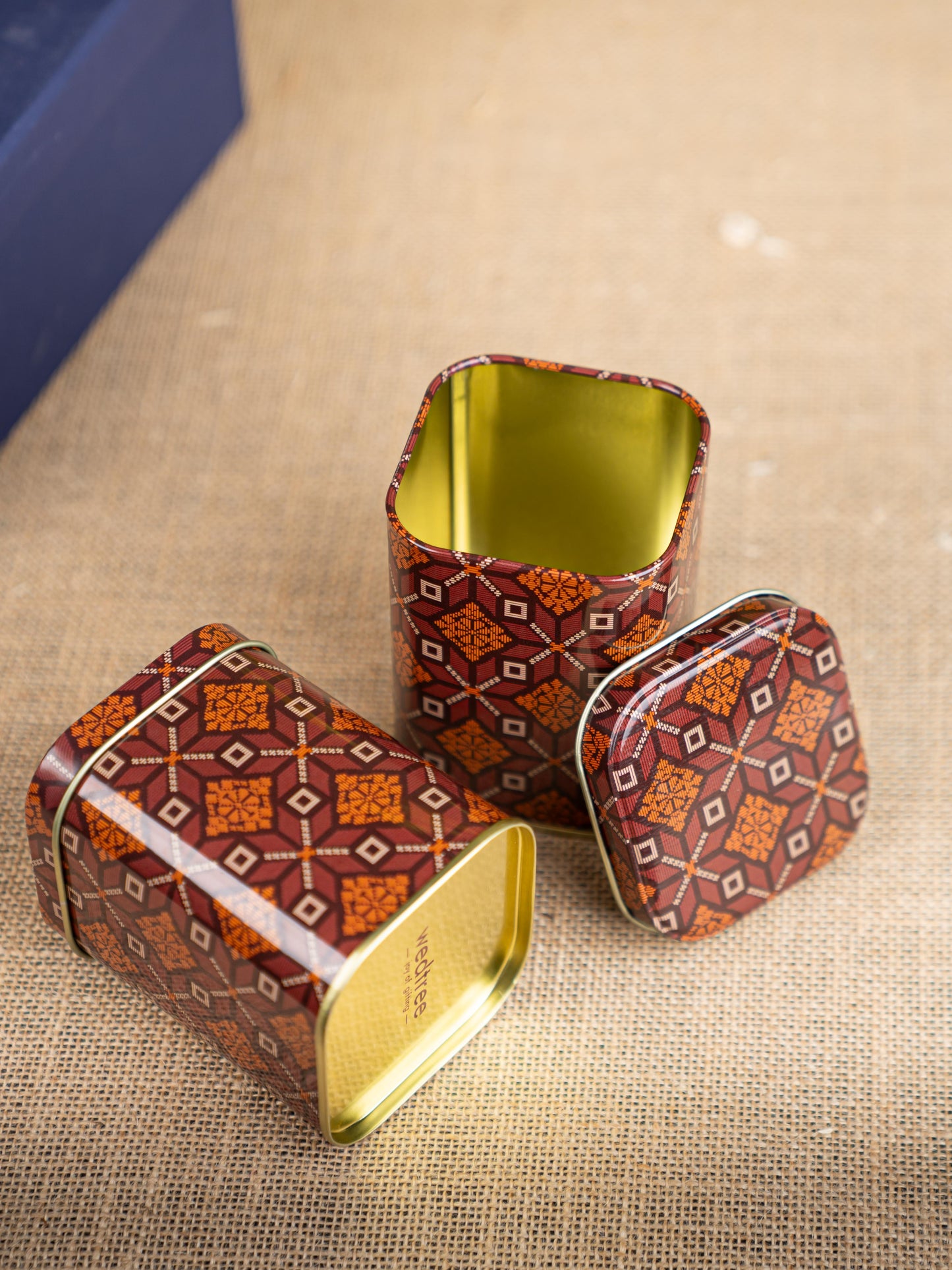 Gift Hamper - Tin with Dry Fruits, Keychain and Pen - WMH0005