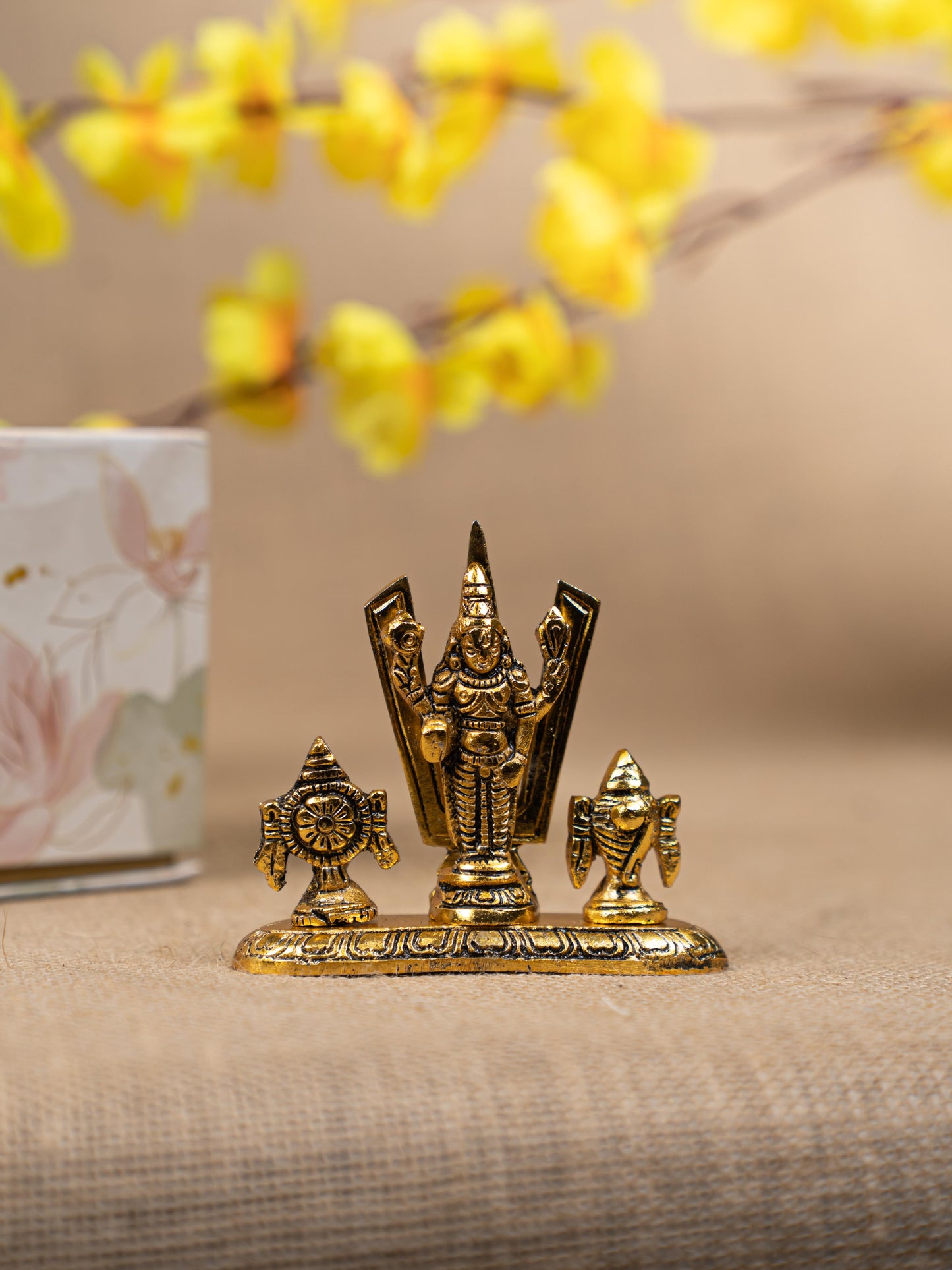 Gift Hamper - Shank Chakra Nama Collection with Hanging and Balaji Stand - WMH0029