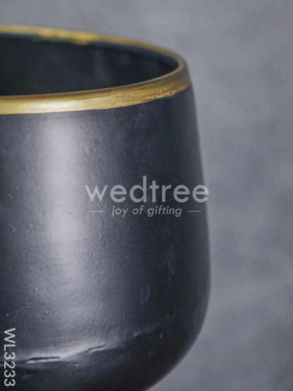 Black Planter with Stand - WL3233