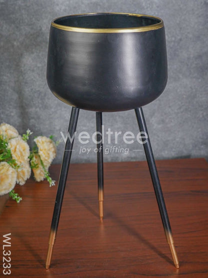 Black Planter with Stand - WL3233