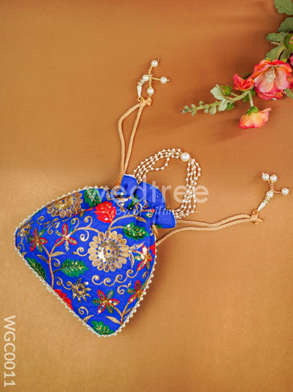 Combo - Dry Fruit Tin with Cashew in Potli Bag - WGC0011