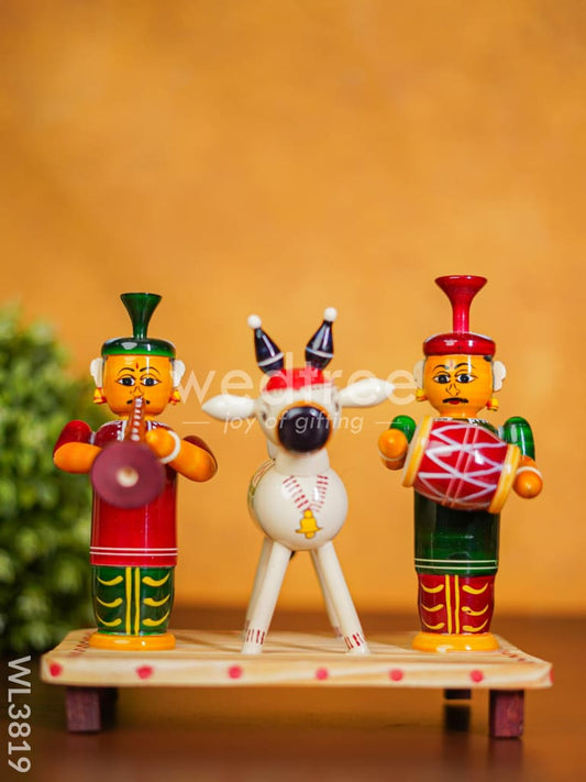 Etikoppaka Toys - Musicians with Cow - WL3819