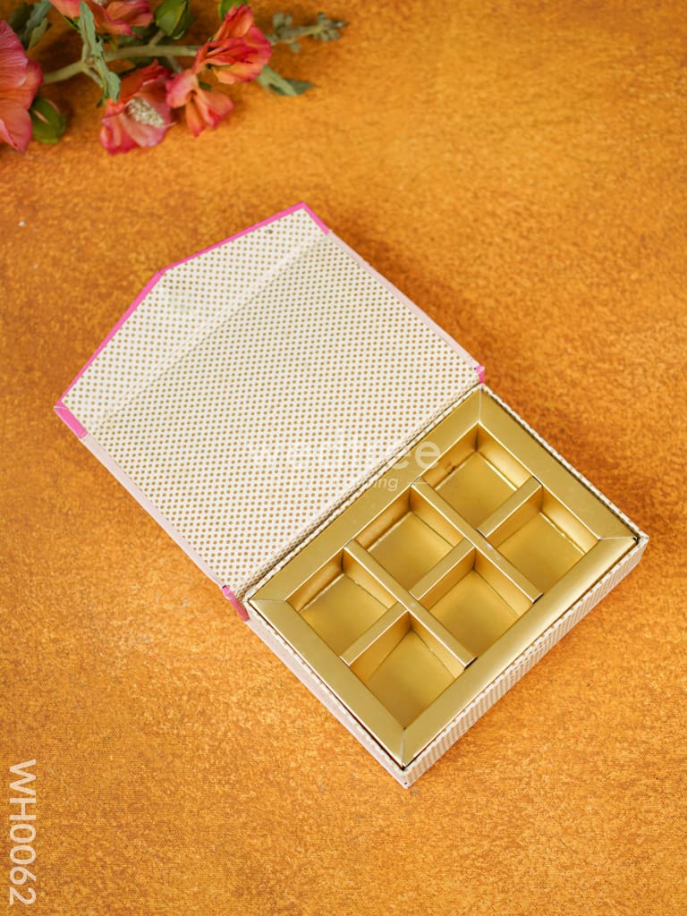 Flip Top Box With Magnet - WH0062