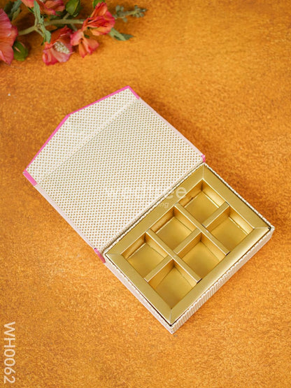 Flip Top Box With Magnet - WH0062
