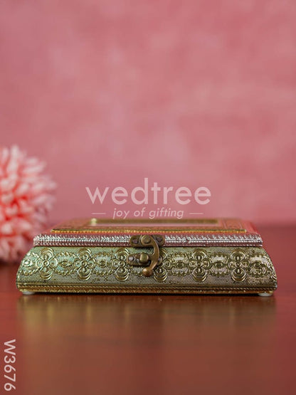 German Oxidised Transparent Dry Fruit Box 7 X 7 inch - W3676