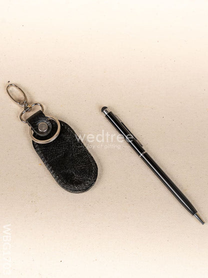 Gift Set - Leather Keychain with Pen - WBG1703