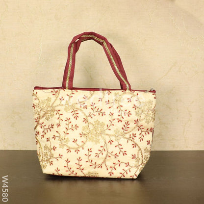 Hand bag with leaf and floral embroidery design - W4580