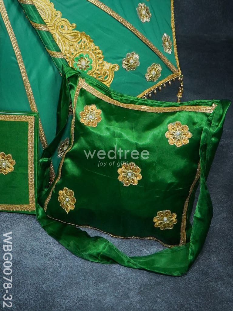 Kasi Yatra - WBG0078-32