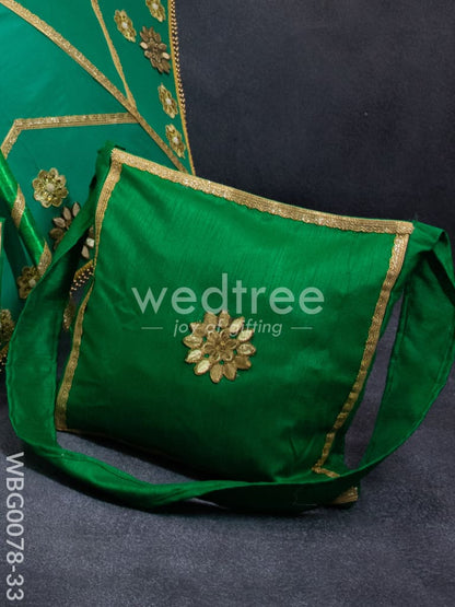 Kasi Yatra - WBG0078-33