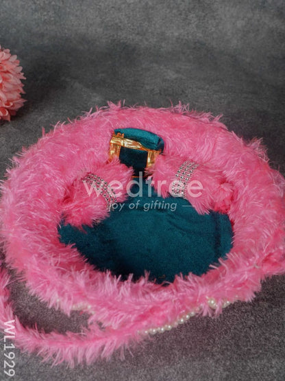 Laddu Gopal Basket - WL1929
