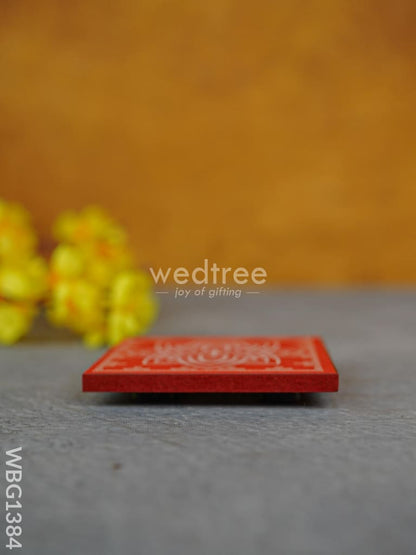 Laminated Manai - Hridhaya Kamalam Kolam Design - 4 inch x 4 inch - WBG1384