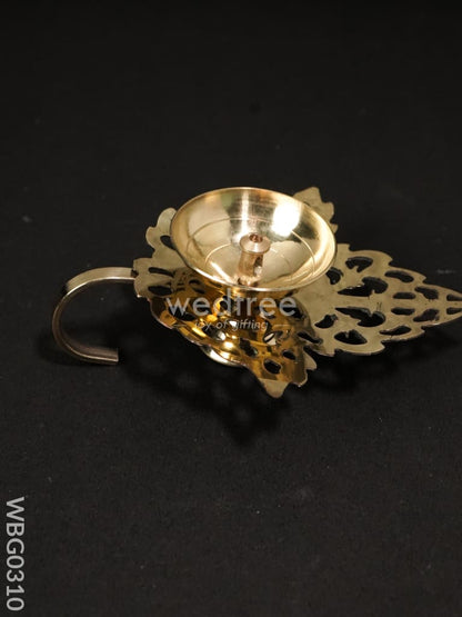 Leaf base Brass Diya - WBG0310