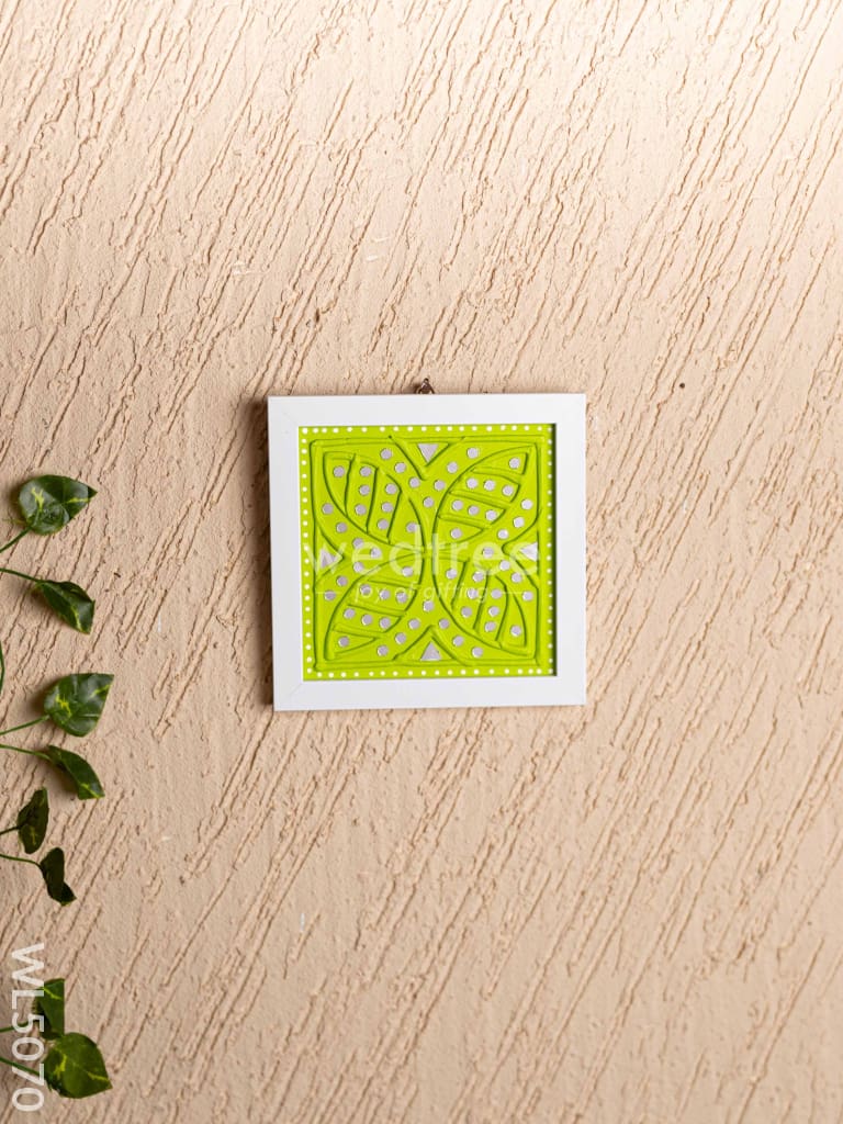 Lippan Art: Rangoli Frame - 7x7 inch - WL5070