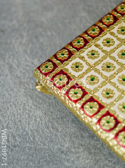 Meenakari Manai - 8x8 inch - WBG1097