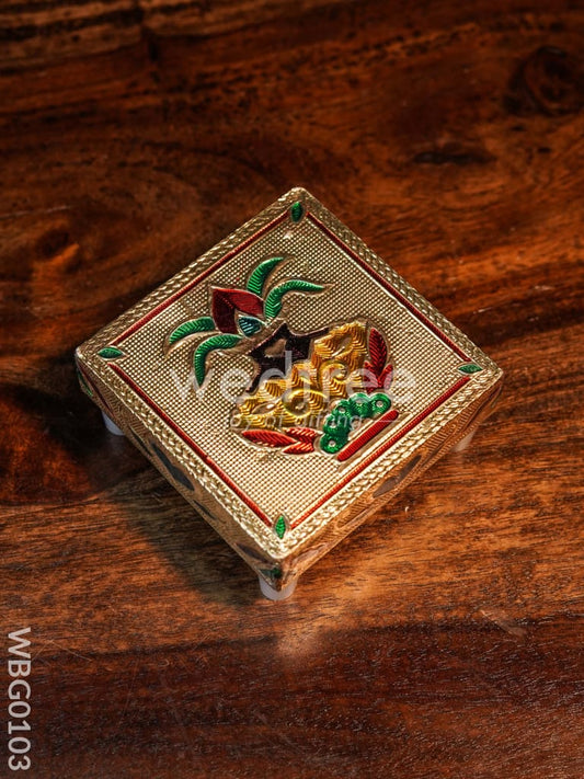 Meenakari Manai with Kalash Design - 3inch - WBG0103