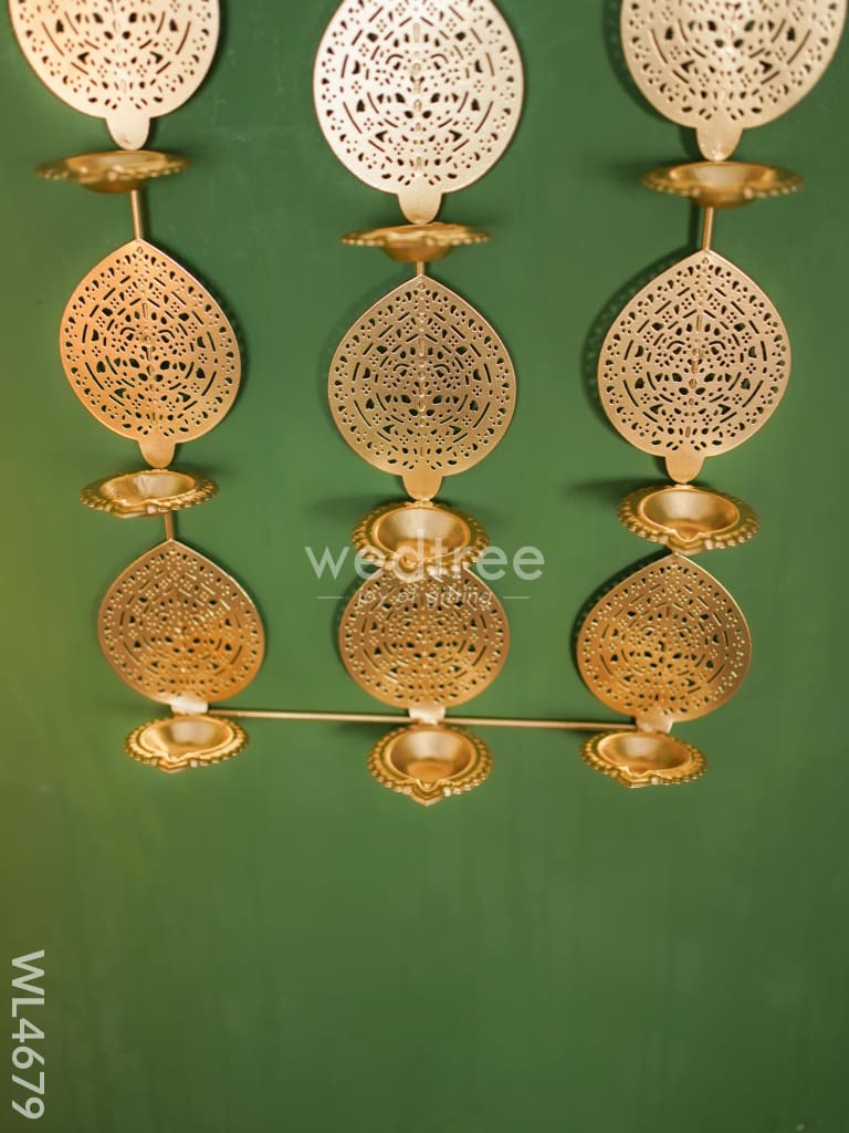 Metal Decor Diya Holder - WL4679