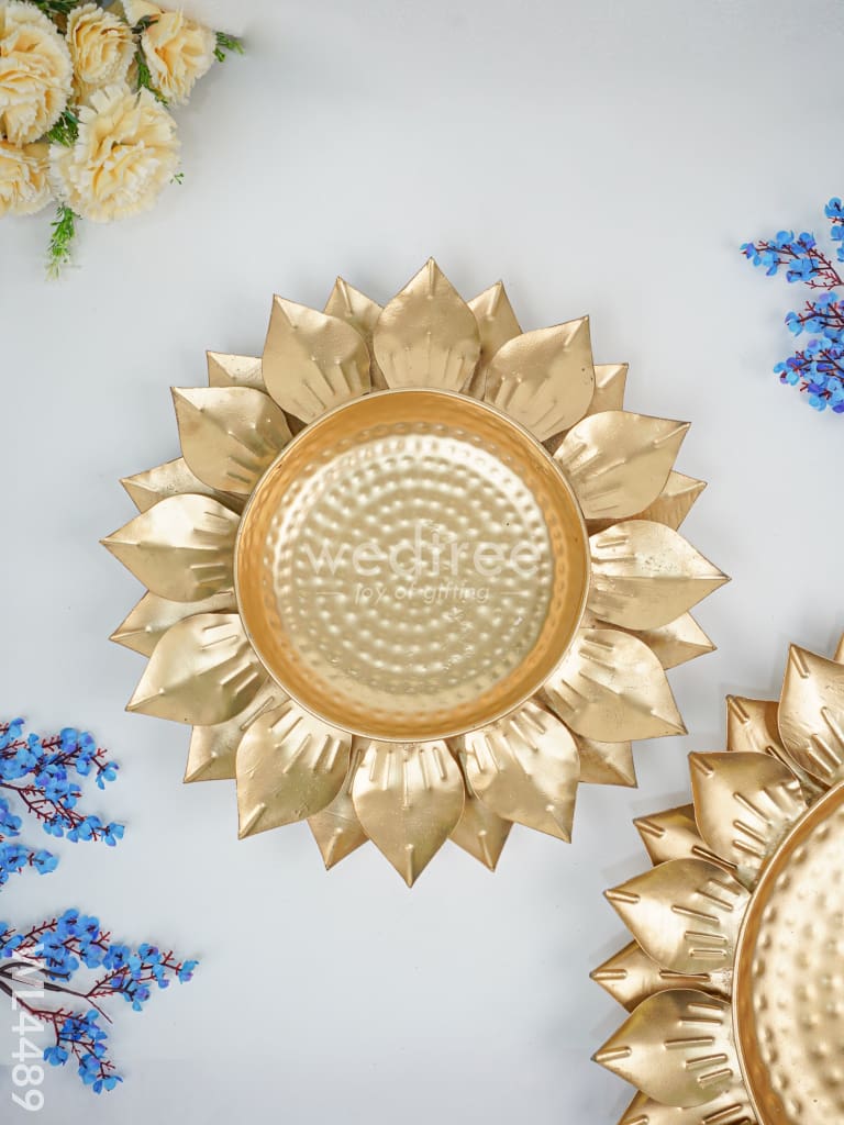 Metal Decor Lotus Urli - Set of 3 - WL4489