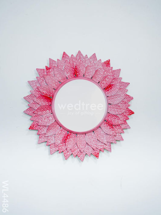 Metal Decor Mirror - Pink Wl4486 Mirrors