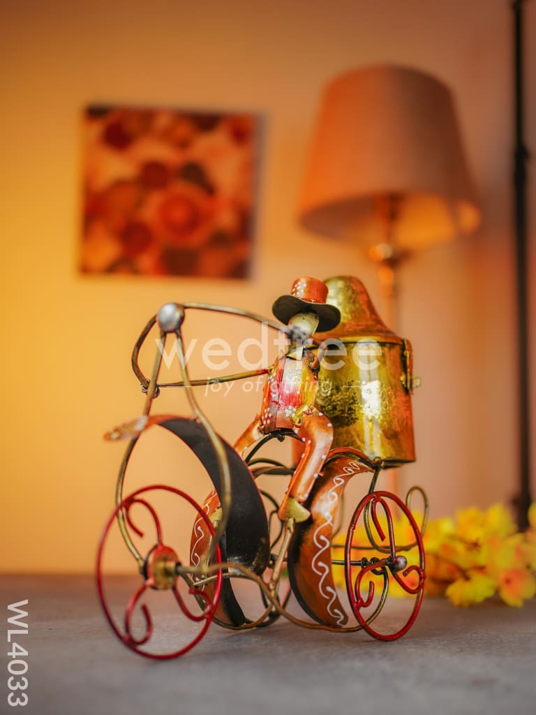 Metal Milkman on Cycle - WL4033