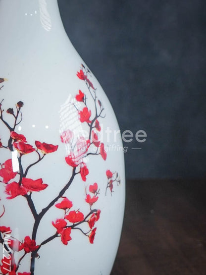 Metal vase in White colour with floral design - WL2277