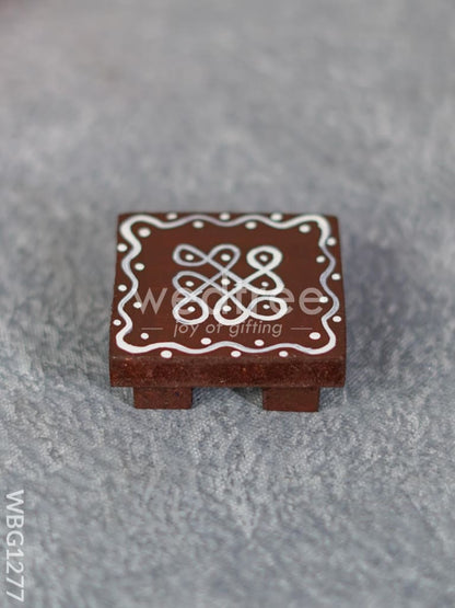 Miniature Wooden Manai with Rangoli Design - WBG1277