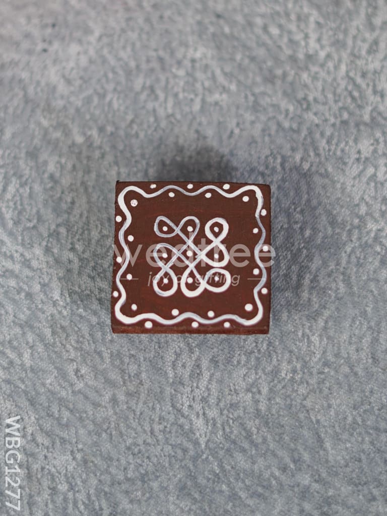 Miniature Wooden Manai with Rangoli Design - WBG1277