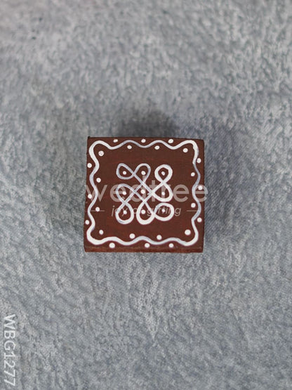 Miniature Wooden Manai with Rangoli Design - WBG1277