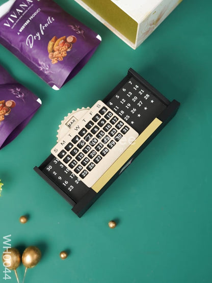 New Year Hamper 10 - Pen Stand & Calendar, Scented Candle with Dry Fruits - WH0044