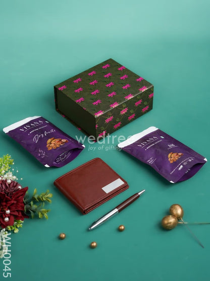 New Year Hamper 11 - Wallet & Pen with Dry Fruits - WH0045
