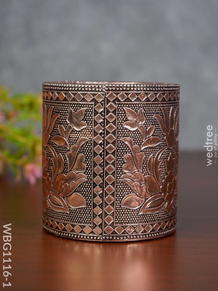 Oxidised Penstand With Floral Design - Wbg1116