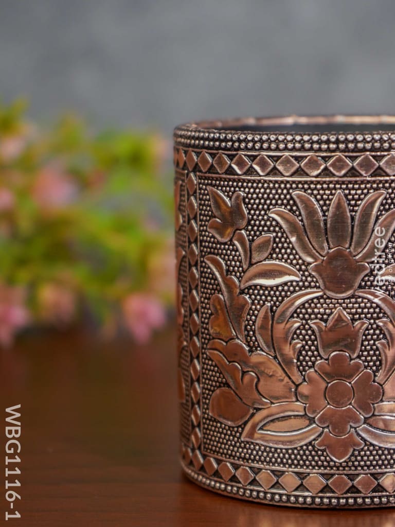 Oxidised Penstand With Floral Design - Wbg1116