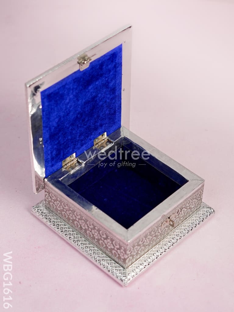 Oxidized Dry Fruit Box - 6 inch - WBG1616