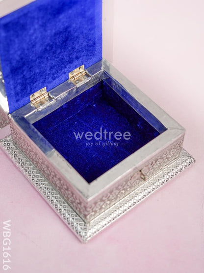 Oxidized Dry Fruit Box - 6 inch - WBG1616