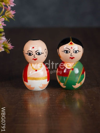 Pandit Couple - Channapatna Toy - WBG0791